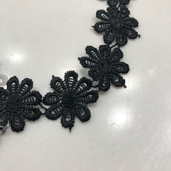 Black Flower Lace Floral Choker with Dangly Chains - Picture 10 of 10